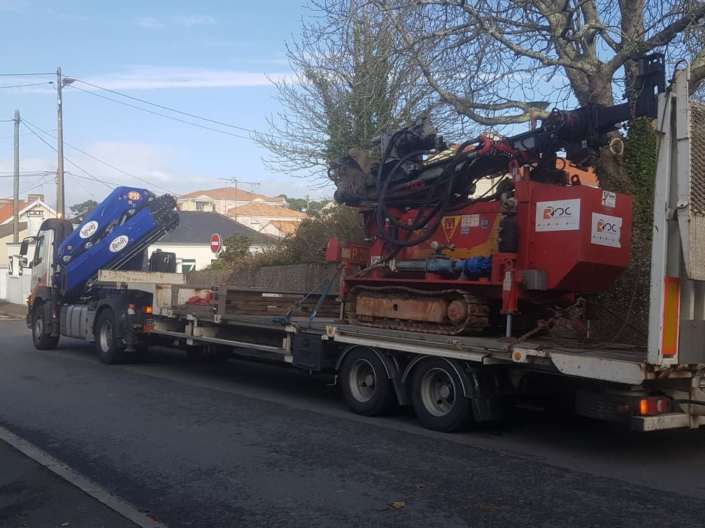 Transport d'une foreuse sur porte-engins