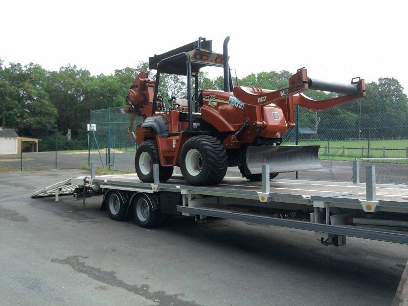 Transport de deux chargeuses de chantier