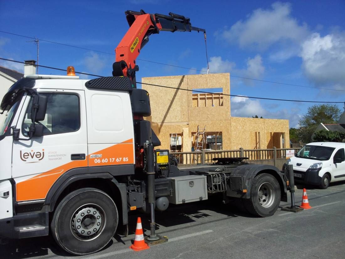 Transport de panneaux de murs à ossature bois